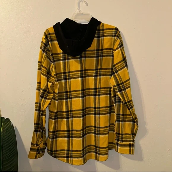 No Boundaries Men’s Yellow and Black Plaid Shirt Size Small - Picture 5 of 6